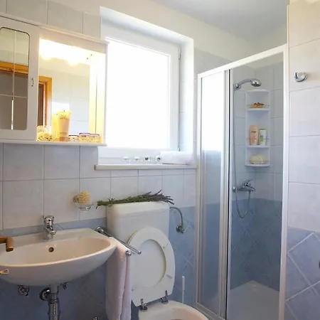 1 Apartment