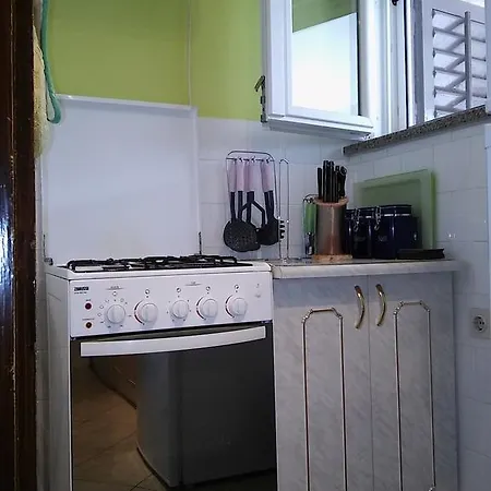 1 Apartment