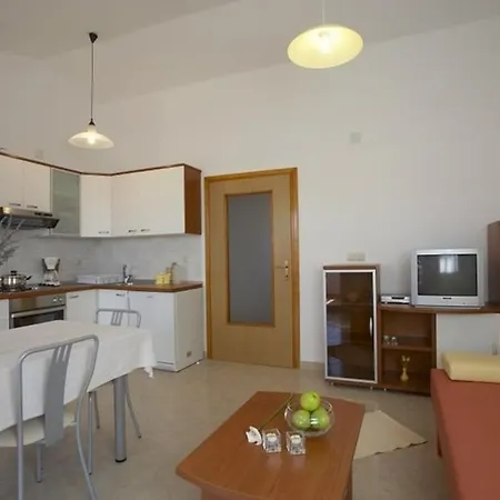 Apartment 1 Liznjan